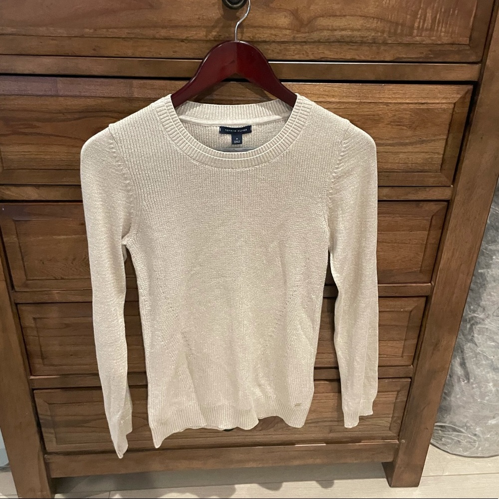 Tommy Hilfiger size m gold sweater